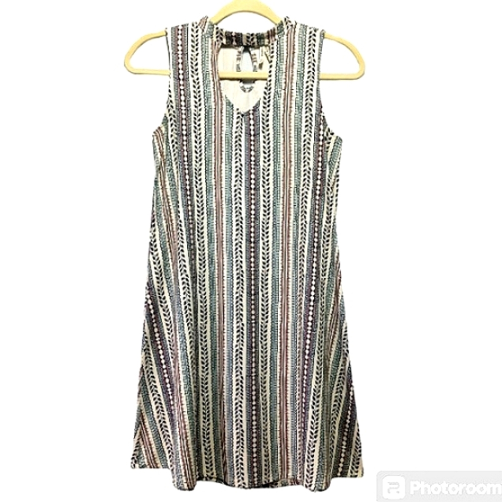🎁 Mudd Dress V-neckline w/ Top Choker, Oval Opening in Back w/ 2 Button Closure
